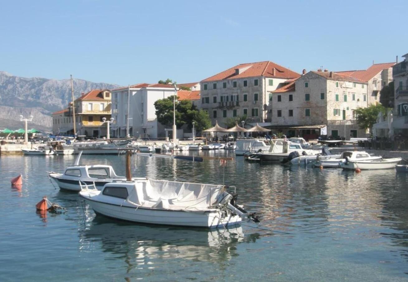 Apartments Damir - 80 M From Beach Postira Eksteriør bilde